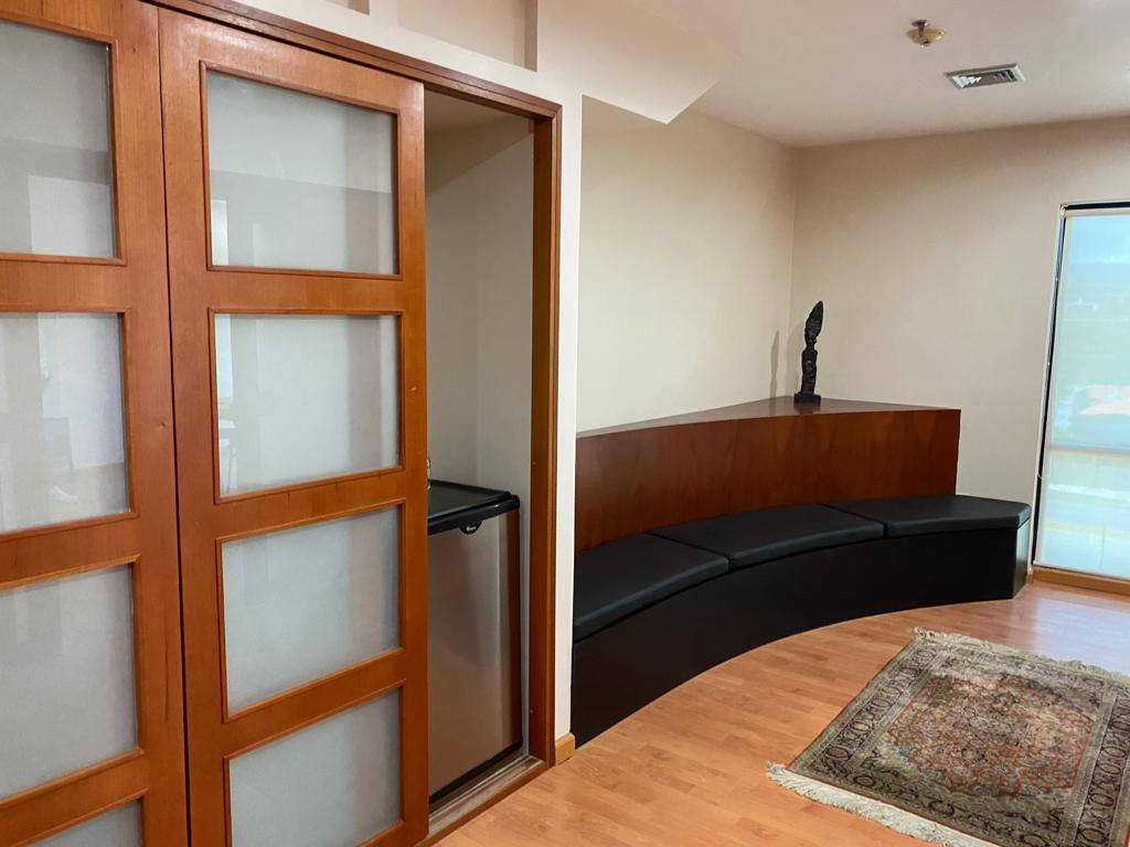 Квартира, 635 м², 48 000$ — FAKTOR